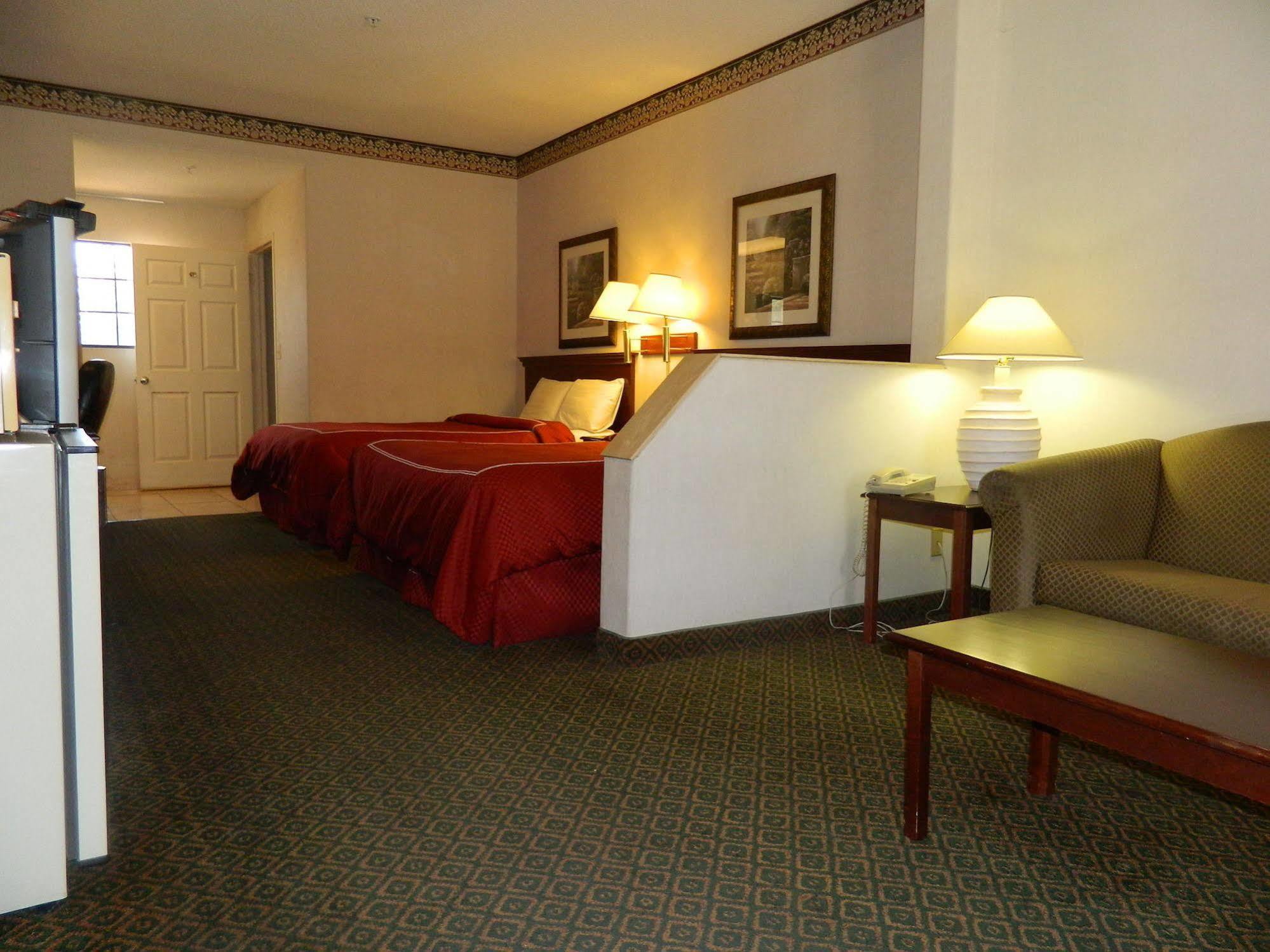 Capital Suites Blythe Εξωτερικό φωτογραφία